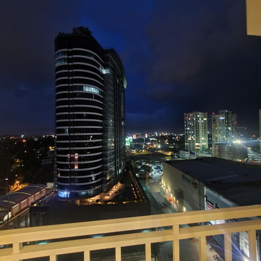 Inspiria Condo Free Airport Pickup For 3 Nights Stay Or More Davao ภายนอก รูปภาพ